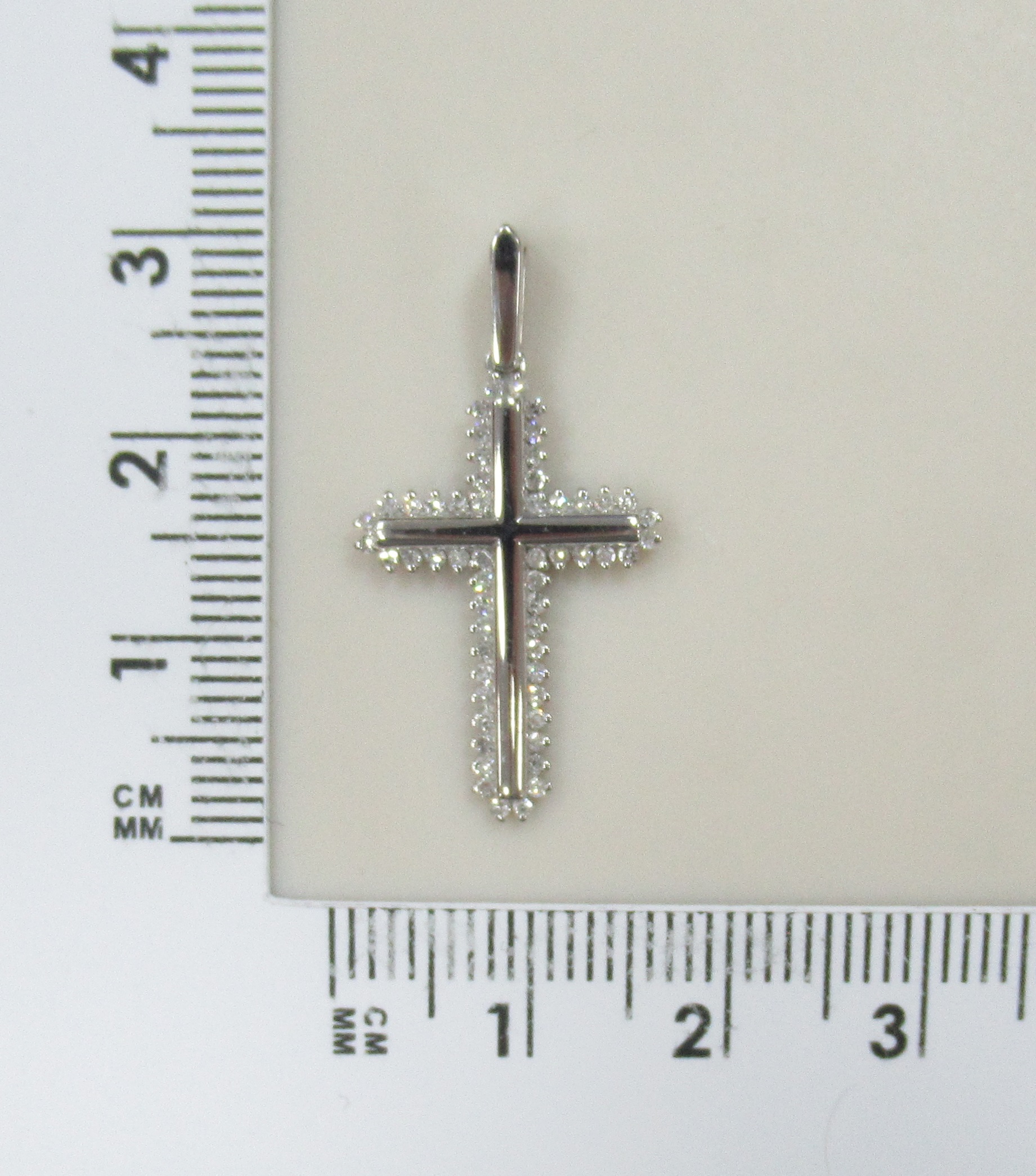 Золотая подвеска-крест 585 пробы; белое золото; родий; вставки 56 Бр.Кр-17 0,246 2/2А;